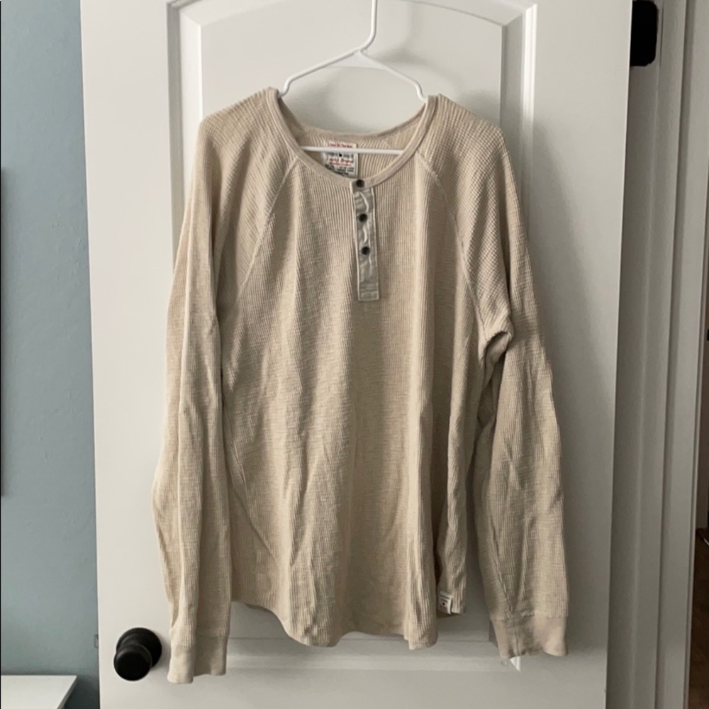 Mens large Lucky Brand long sleeve thermal shirt.
